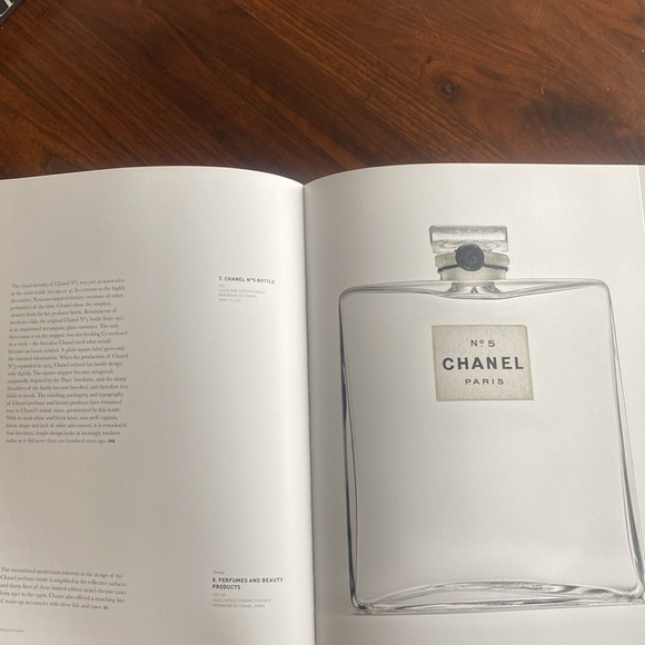 GABRIELLE CHANEL - book - Picture 4 of 4